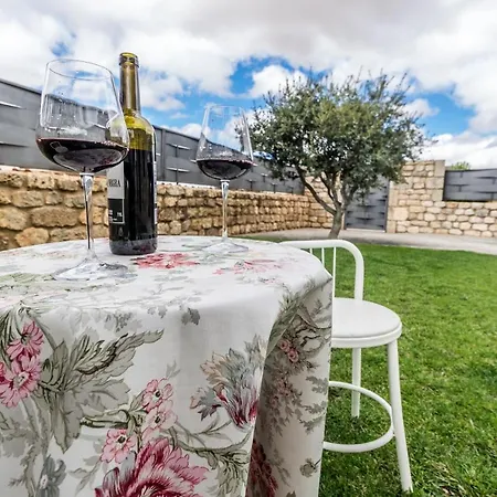 Fidalsa Rest Station Villa